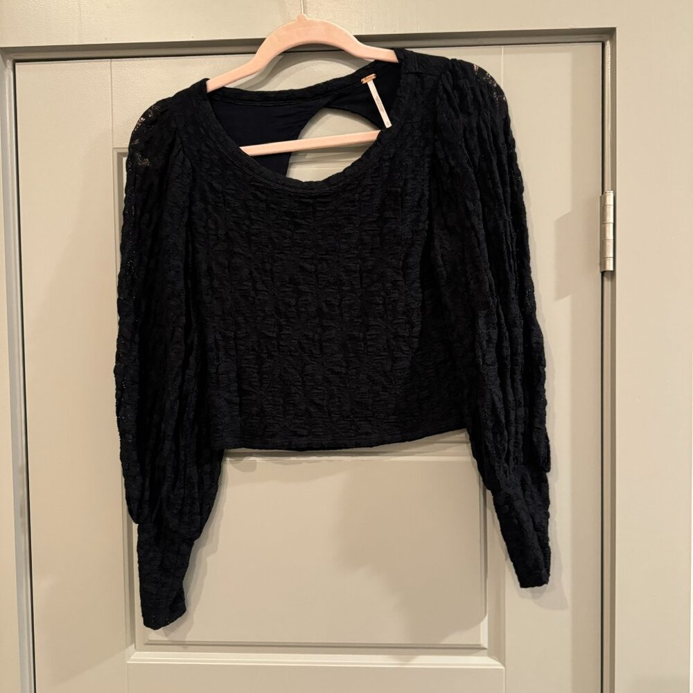 FREE PEOPLE | Black Lace Bubble Sleeve Long Sleeve Crop Top